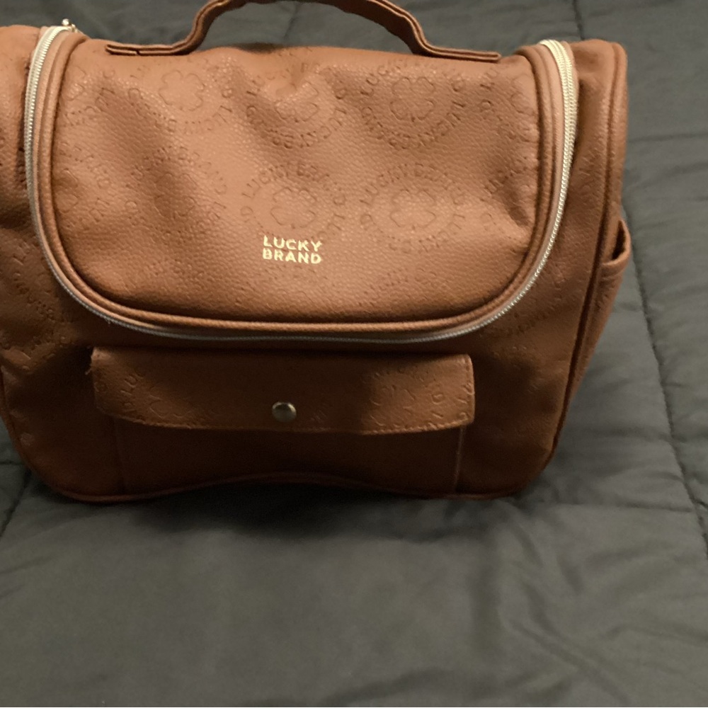 Lucky Brand Brown Leather Toiletry Bag with Classic Design